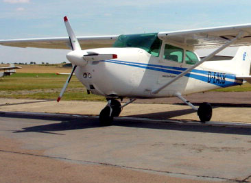 Picture-of-Single Engine Piston-tail-number