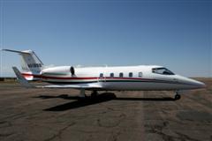 Picture-of-Learjet 55C-Aircraft gallery