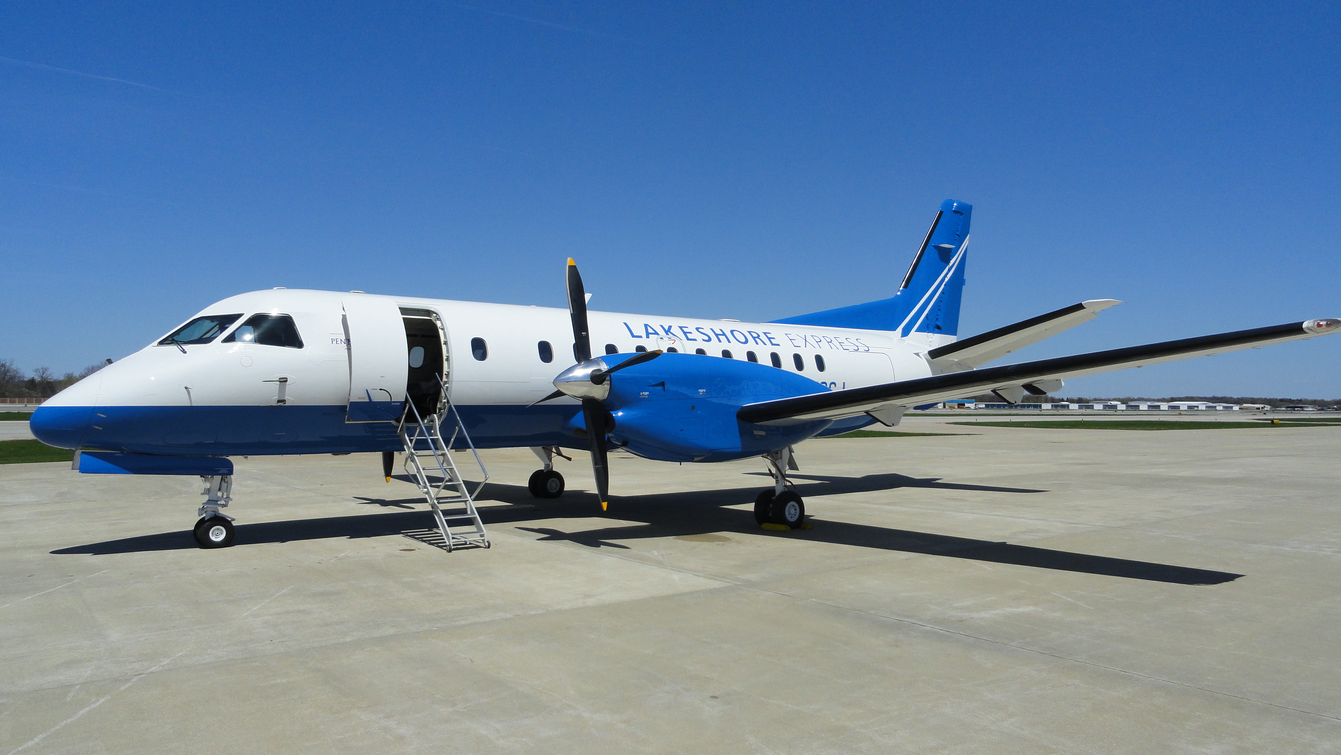 Picture-of-Turboprop Airliner-tail-number